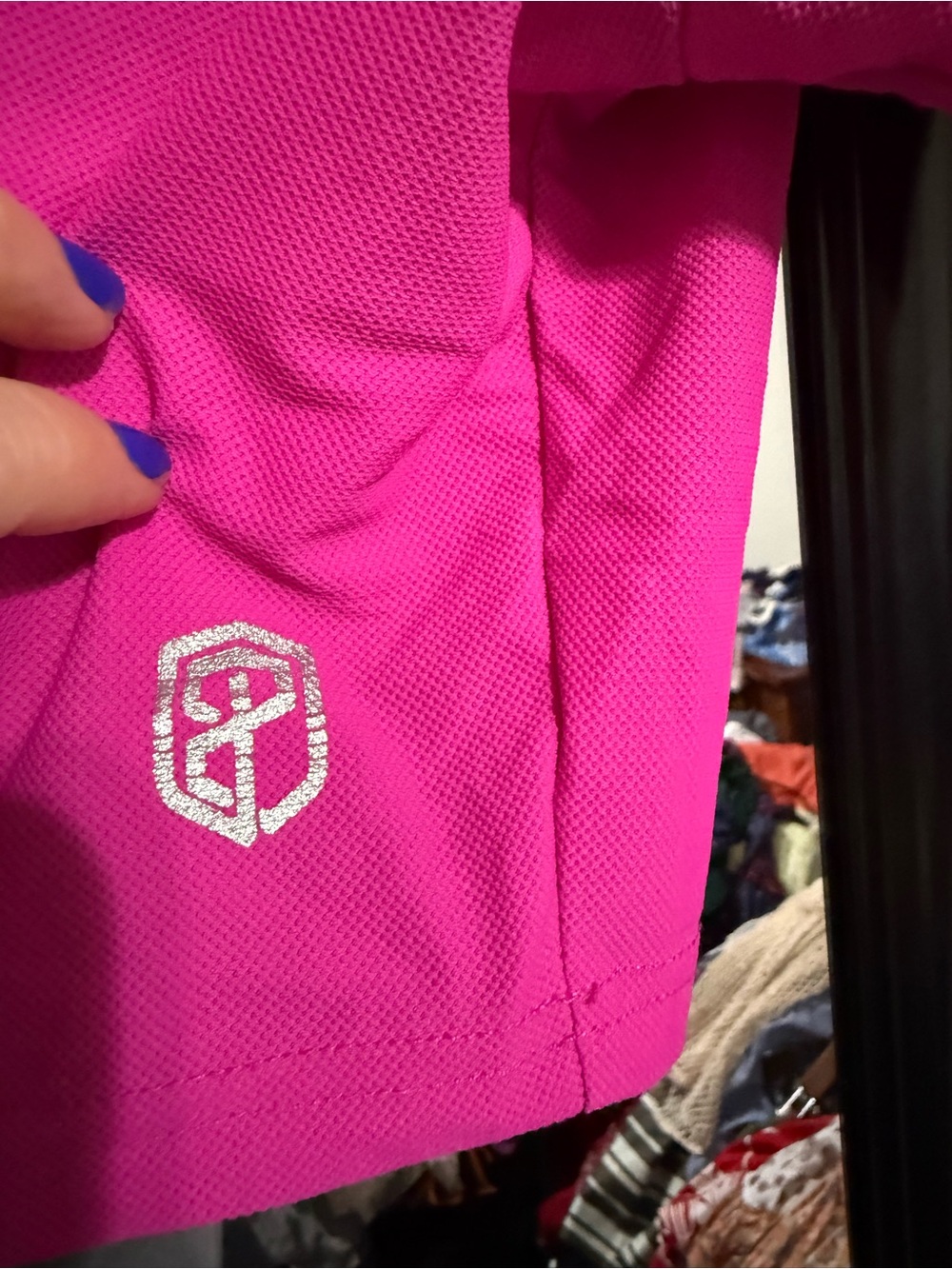 Women’s Pink Cropped V-Neck Top - Picture 4 of 5